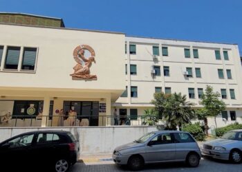 E reja shtatzënë kërkon të lindë fëmijën në maternitet dhe më pas ta braktisë: Më ka lënë partneri