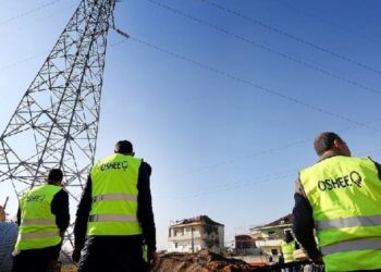 Ra zjarr në afërsi të Nënstacionit elektrik në Sarandë, rikthehet energjia elektrike
