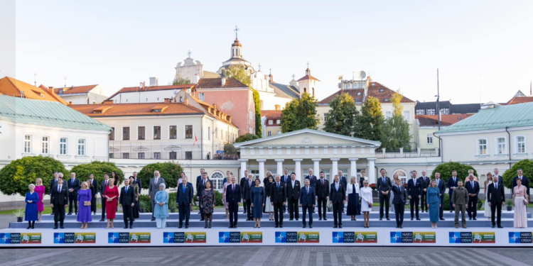 Rama poston fotot nga mbrëmja e kaluar në Pallatin Presidencial të Vilnius