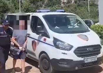 Sherri në një lokal në Himarë, përfundon me përdorimin e armëve