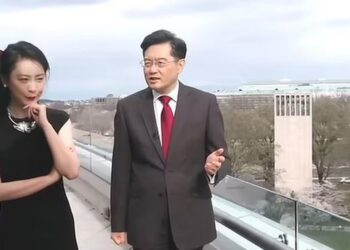 Jeta e trazuar private e Qin/ I “zhdukur” prej më shumë se një muaj, Kina largon ministrin e Jashtëm