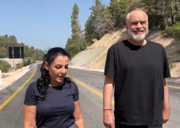VIDEO/ Rama inspekton rrugën Orikum-Dukat: Përfundon në qershor 2024