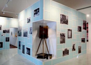 Fluks turistësh në Shkodër, fotografitë historike te “Marubi” mrekullojnë vendas e të huaj
