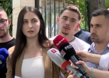 Përfundon takimi i studentëve të Mjekësisë me Presidentin: Ndryshe nga të tjerët, na dëgjoi