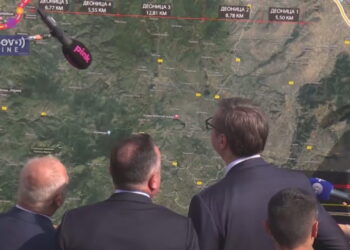 Autostrada që lidh serbët me shqiptarët, Vuçiç inauguron kilometrat e para të rrugës për në Durrës