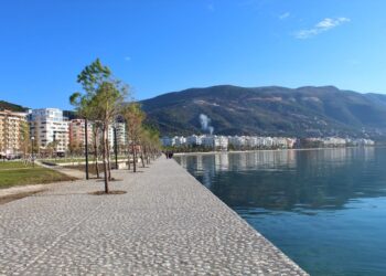 Vlora për herë të parë në 39 vite pa asnjë vrasje apo atentat, gazetari: Jashtë “hartës së zezë”