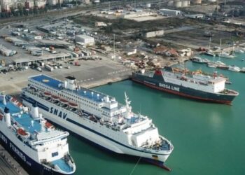 Porti i Durrësit/ Fluks i lartë turistësh, mbërrijnë 5 mijë udhëtarë gjatë ditës së sotme