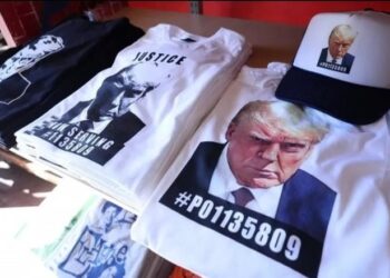 Pas publikimit të fotos në burg, Donald Trump mbledh 7.1 milionë dollarë për fushatë