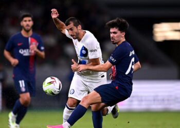 Miqësorja e luksit, Interi përmbys brenda 60 sekondash PSG-në