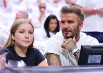 FOTO| Një prind i përkushtuar si David Beckham, lejon të bijën t’i bëjë grim
