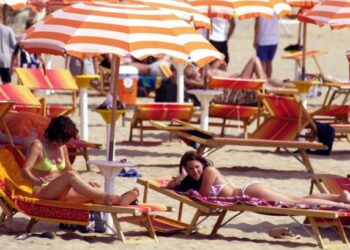 Corriere della Sera: “Çmimet e larta dhe shërbimi i dobët përzënë turistët nga Pulia, shumica preferojnë Shqipërinë dhe…”