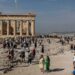 Turizëm/Autoritetet greke do t’i kufizojnë vizitorët e Akropolit nga shtatori
