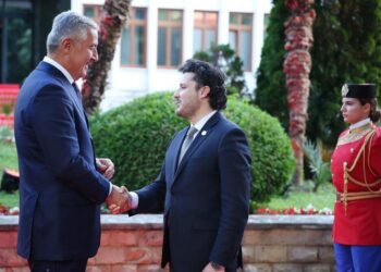 Ish-presidenti i Malit të Zi, Gjukanoviç: E vetmja gjë me vlerë e Abazoviç është se ai është shqiptar