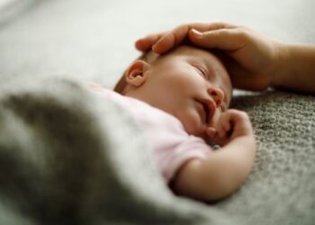 Lind Hugo, fëmija i parë me fekondim post-mortem