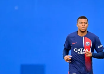 PSG heq foton e Mbappe nga kopertina në faqen zyrtare