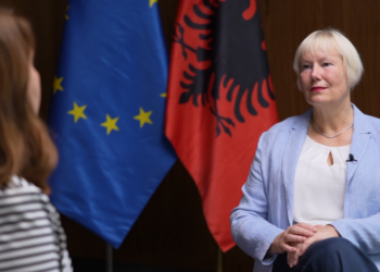 “Presim rezultate nga SPAK”/ Ambasadorja e BE: Korrupsioni, një kancer që duhet luftuar