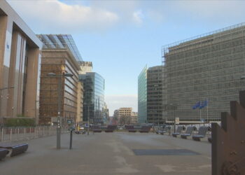“Ndryshoni qasje ndaj Kosovës”, deputetë europianë dhe amerikanë: Jo politika që anojnë nga Serbia