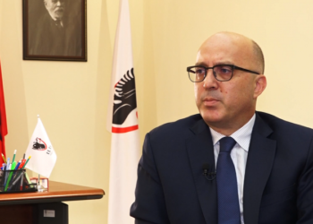 Në gjykata presin 40 mijë gjyqe/ Metani: Vonesat nga harta e re gjyqësore, do kohën e vet! Nuk po zbardhen as vendimet