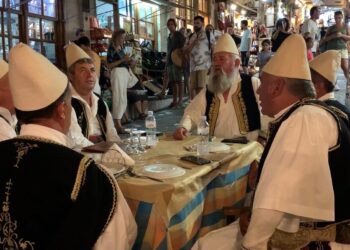 Polifonia e Gjirokastrës tërheq gjithnjë e më shumë turistë