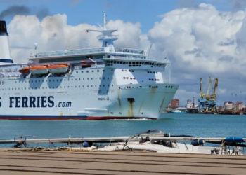 “Pushtohet” Porti i Durrësit/ Vetëm sot pritet të mbërrijnë 9 mijë udhëtarë