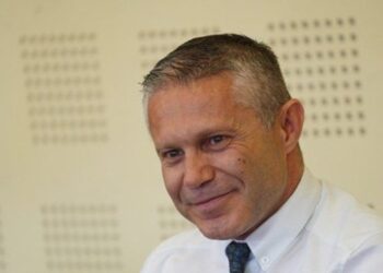 “I sfidoj të bëjnë narko-testin”/ Ish-kreu i shërbimit sekret në Kosovë propozon për teste droge në Presidencë, Qeveri e Kuvend