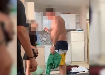 VIDEO/ I dëmtuan pajisjet e apartamentit, 59-vjeçari nga Kosova mban peng 6 turistët italianë në Sarandë
