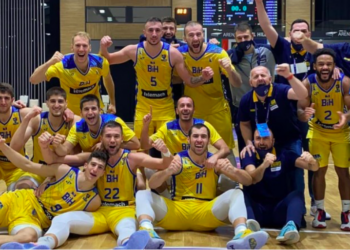 “Po flemë 4 veta në një shtrat”, skandal me ekipin e basketbollit të Bosnjes
