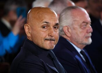 De Laurentis bllokon Spalletin tek Italia: Federata të paguajë klauzolën, çështje parimesh