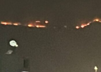 Zjarr në Karaburun, kërkohet ndërhyrje nga ajri