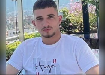 Emri/ I riu në Ksamil humb kontaktet me familjen prej mbrëmjes së kaluar, babai apelon: Kush ka dijeni të më kontaktojë