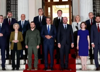 FOTOT/ Mitsotakis, darkë për liderët e Ballkanit dhe krerët e BE-së: Ja kush ishin prezentë…!
