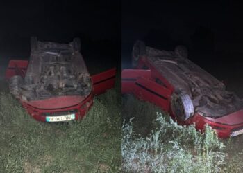 Emri/ Aksident në aksin Kuçovë-Kozare: Automjeti del nga rruga dhe përmbyset, plagoset shoferi 33-vjeçar