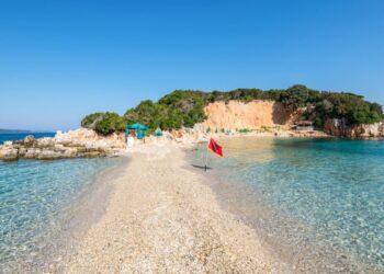 “Emerging Europe”: 5 perlat turistike më pak të njohura të bregdetit shqiptar