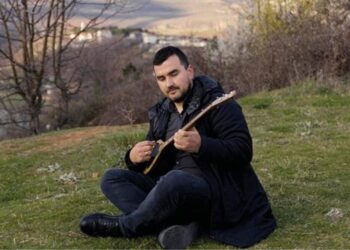 “Reklamimi i jetës luksoze në Britani në TikTok po josh burrat kuksianë!”/ The Economist: Gratë jetojnë të vetme, maturantet s’kishin çuna në…!