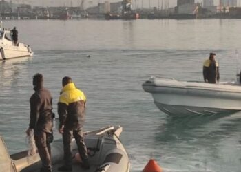 Detajet/ Operacioni ndërkombëtar antidrogë, trafikantët dogjën velierën me drogë