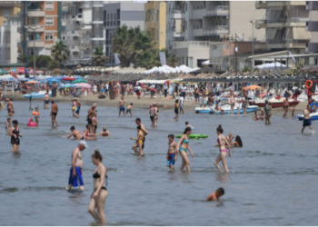Raporti i ekspertëve të turizmit/ Durrësi ndër 15 qytetet ku udhëtarët mund të gjejnë ofertat luksoze me vlerë më të ulët në Evropë
