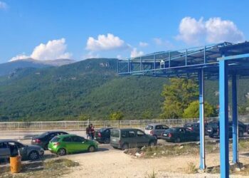 Shifra rekord/ Shqiptarët me numrin më të madh të lejeqëndrimeve në Europë, 73.858 vetëm në 2022
