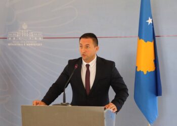 Ndryshime në qeveri, ministri i Mbrojtjes në Kosovë jep dorëheqjen. Ja kush e zëvendëson