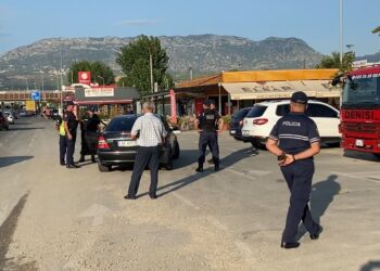 Aksioni/ Policia e FNSH ‘krehin’ akset kryesore në Krujë, objektiv personat në kërkim dhe ata që lëvizin të armatosur