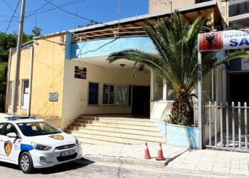 Sarandë/ Iu fut në banesë dhe tentoi të ngacmojë seksualisht të miturën, arrestohet 65-vjeçari