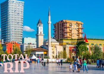 Blogerja britanike nxjerr me detaje shpenzimet: Sa kushton një fundjavë turistike në Tiranë?