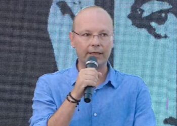 E kandidoi më 14 maj në Himarë/ Berisha nuk shkon vetë por çon juristin e tij, në mbështetje të protestës për Belerin