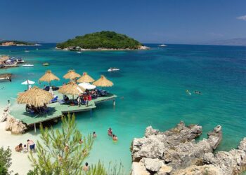 Gazetarët gjermanë vendosin të pushojnë në jug: Shqipëria është absolutisht një destinacion për t’u rekomanduar
