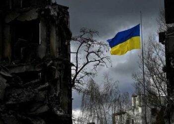 ‘New York Times’/ Raporti i frikshëm i zyrtarëve amerikanë: Rreth 500 mijë ushtarë rusë e ukrainas janë vrarë ose plagosur në fushën e betejës
