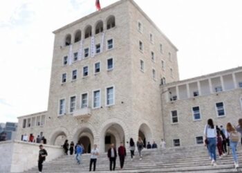 Kur bëhet regjistrimi/ Universitetet publikojnë listat e fituesve: Ja ku mund t’i shikoni përgjigjet