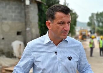 Rehabilitohet “Rruga e Agallarëve” në Farkë, Veliaj: Ky është mandati i periferisë