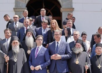 “Kemi marrëdhënie vëllazërore”/ Vuçiç: Nuk ka çështje të hapura mes Serbisë dhe Maqedonisë së Veriut