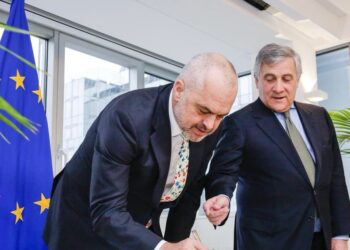 Tajani dhe Rama kryesojnë KPE: Shqipëria, partnere strategjike e Italisë