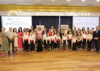 Sfida e bukur e prindërimit, hapa konkrete e të nevojshme për barazinë gjinore dhe përmirësimin e balancës midis punës dhe familjes