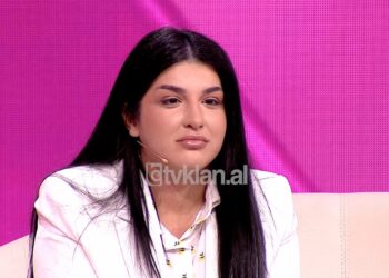 “Laja këmbët e vjehërrve”, jeta e Vanesës me ish-bashkëshortin 15 vjet më të madh: Haja dhunën e tij